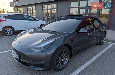 Седан Tesla Model 3 2023 в Киеве