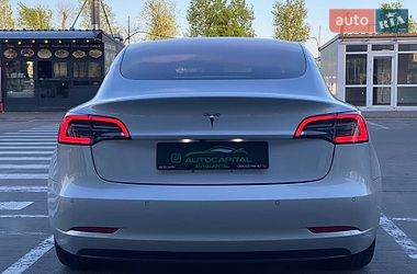 Седан Tesla Model 3 2018 в Києві