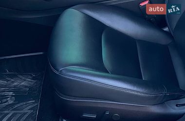 Седан Tesla Model 3 2018 в Києві