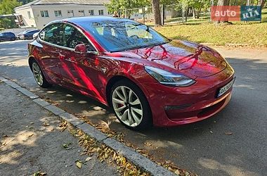 Седан Tesla Model 3 2018 в Киеве