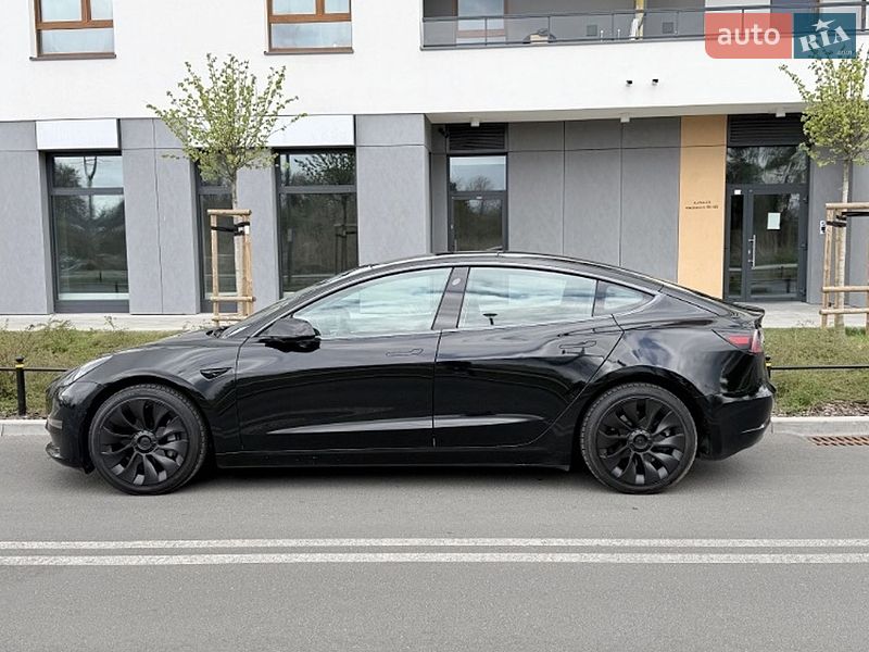 Tesla Model 3 2019