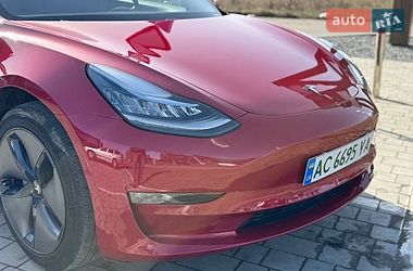 Седан Tesla Model 3 2019 в Луцке