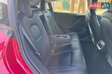 Седан Tesla Model 3 2019 в Луцке