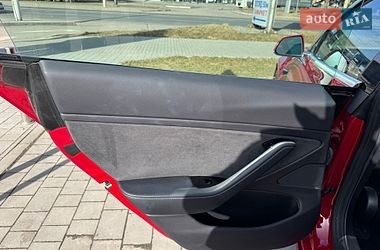 Седан Tesla Model 3 2019 в Луцке