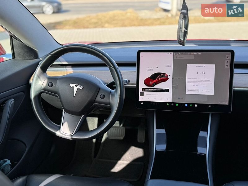 Седан Tesla Model 3 2019 в Луцке