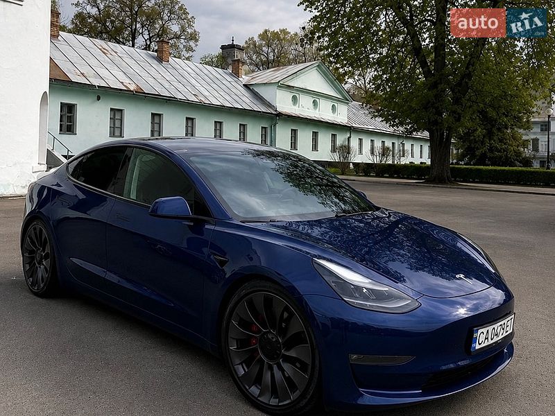 Tesla Model 3 2021