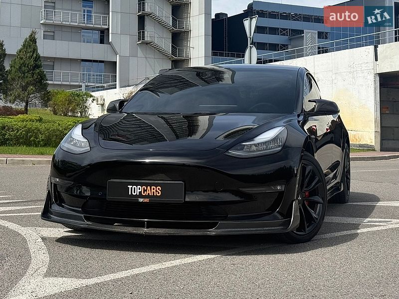 Седан Tesla Model 3 2019 в Києві