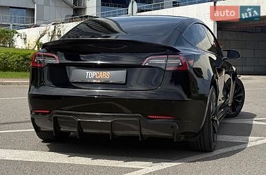 Седан Tesla Model 3 2019 в Києві