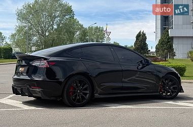 Седан Tesla Model 3 2019 в Києві