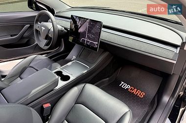 Седан Tesla Model 3 2019 в Києві