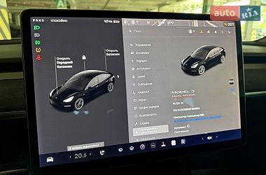 Седан Tesla Model 3 2019 в Києві