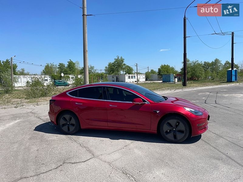 Седан Tesla Model 3 2020 в Запорожье