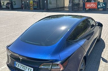 Седан Tesla Model 3 2023 в Харкові