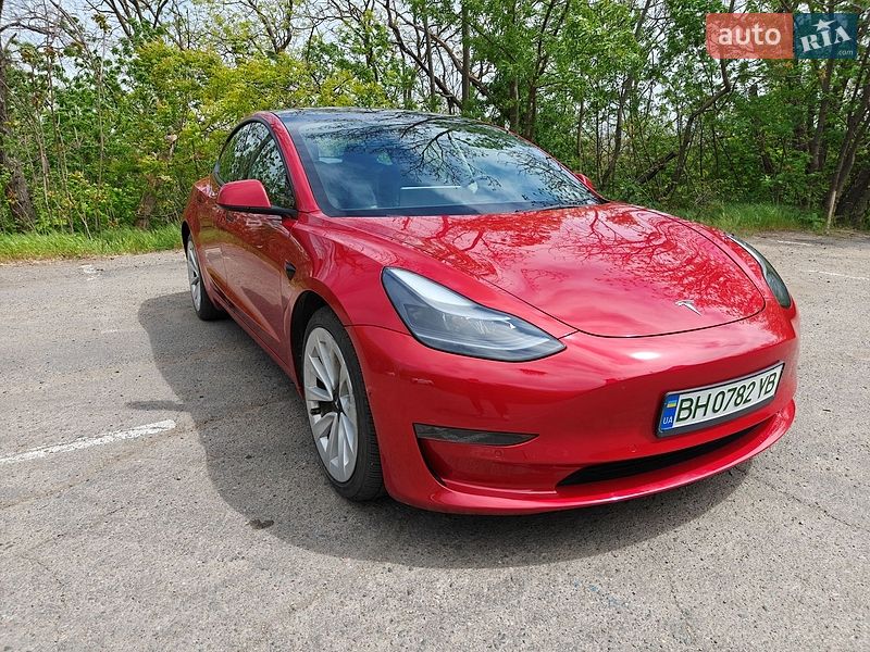 Седан Tesla Model 3 2022 в Одессе