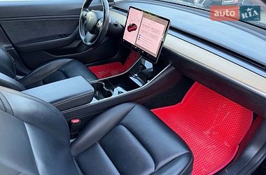 Седан Tesla Model 3 2018 в Вінниці