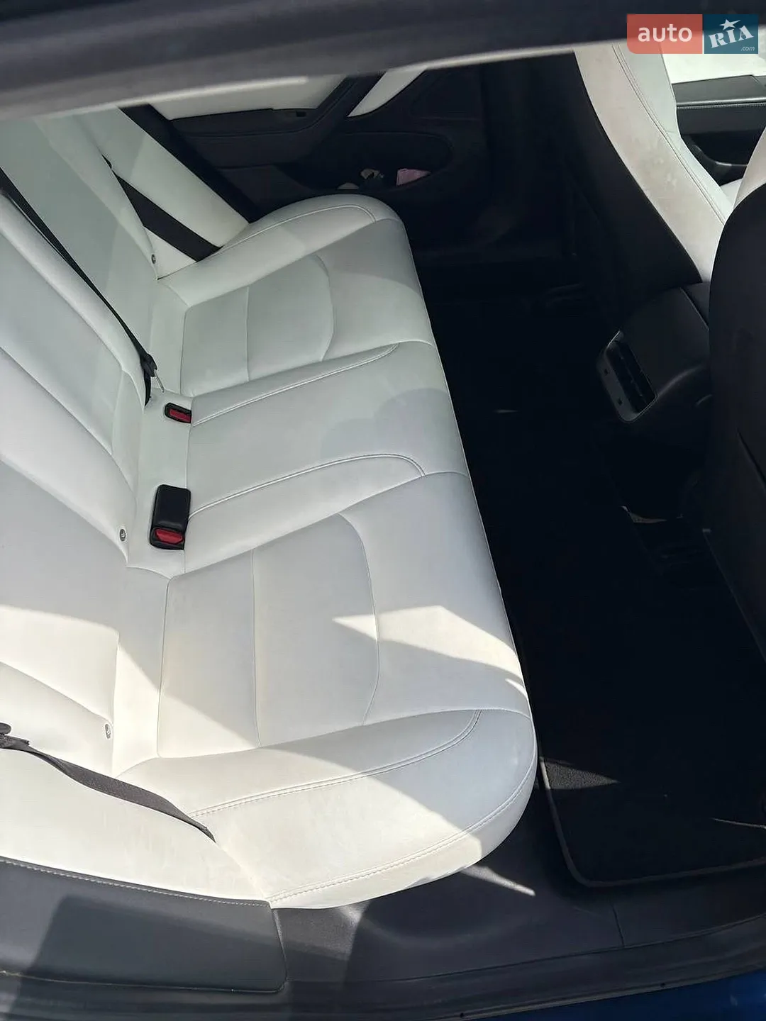 2018 Tesla Model 3 - мініатюра 9