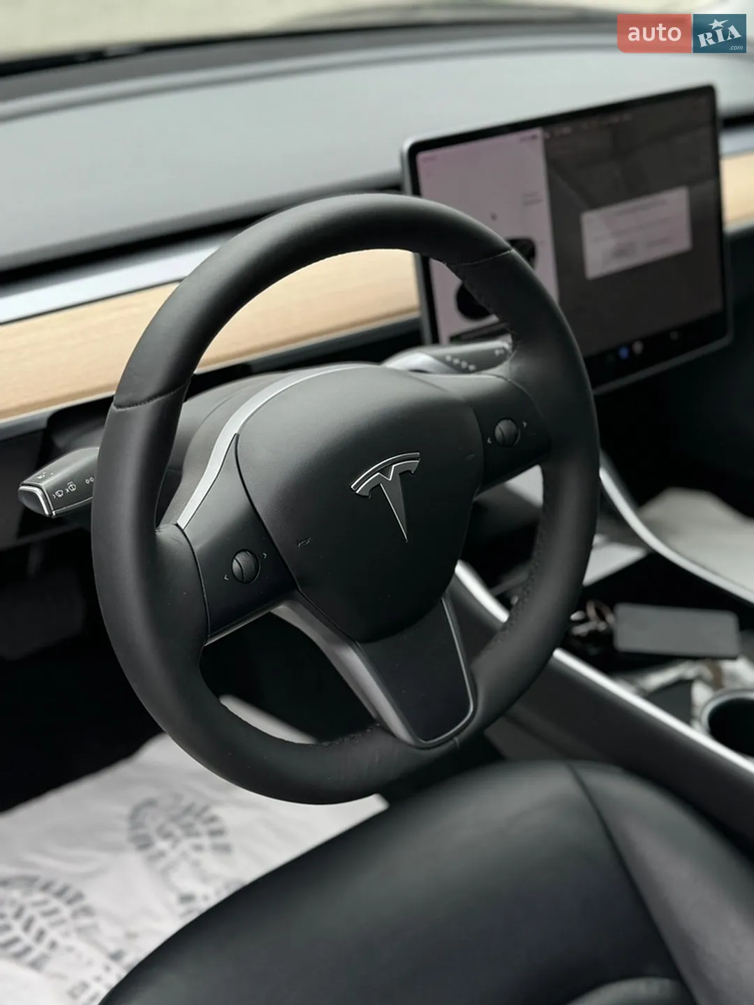 2019 Tesla Model 3 - мініатюра 9