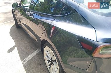 Седан Tesla Model 3 2022 в Черкасах
