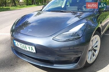 Седан Tesla Model 3 2022 в Черкасах