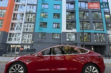 Седан Tesla Model 3 2018 в Чернігові