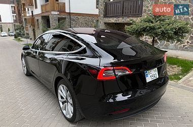 Седан Tesla Model 3 2019 в Киеве