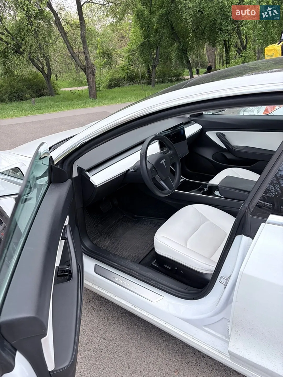 2019 Tesla Model 3 - мініатюра 9