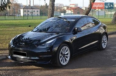 Седан Tesla Model 3 2021 в Трускавце