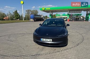 Седан Tesla Model 3 2024 в Новомосковске