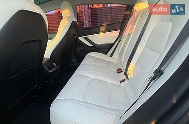 Седан Tesla Model 3 2018 в Дрогобыче