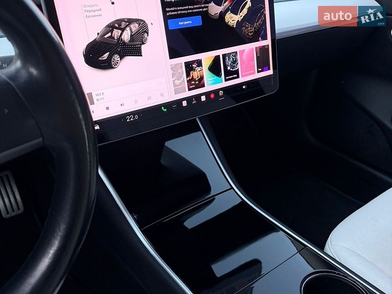 Седан Tesla Model 3 2018 в Дрогобыче