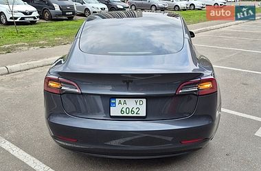 Седан Tesla Model 3 2022 в Киеве