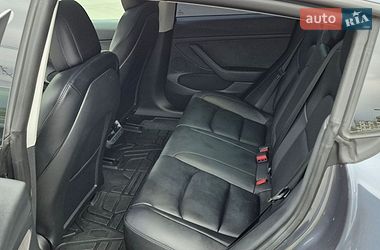 Седан Tesla Model 3 2022 в Киеве