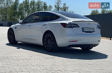 Седан Tesla Model 3 2022 в Киеве