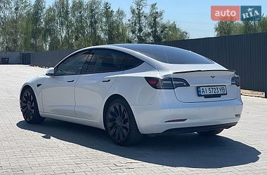 Седан Tesla Model 3 2022 в Киеве