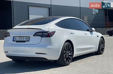 Седан Tesla Model 3 2022 в Киеве
