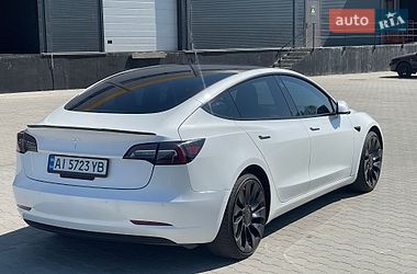 Седан Tesla Model 3 2022 в Киеве