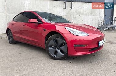 Седан Tesla Model 3 2018 в Києві