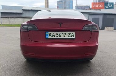 Седан Tesla Model 3 2018 в Киеве
