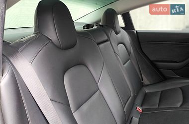 Седан Tesla Model 3 2018 в Киеве