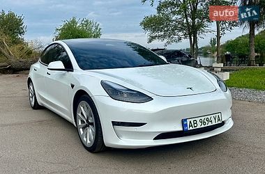 Седан Tesla Model 3 2021 в Вінниці