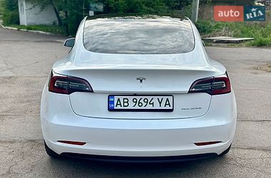Седан Tesla Model 3 2021 в Вінниці