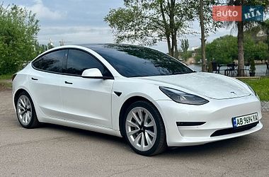 Седан Tesla Model 3 2021 в Вінниці