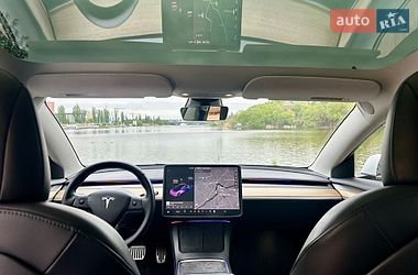Седан Tesla Model 3 2021 в Вінниці