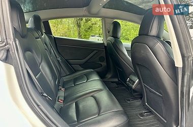 Седан Tesla Model 3 2021 в Вінниці
