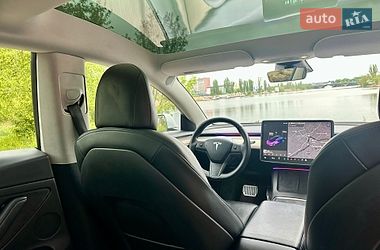 Седан Tesla Model 3 2021 в Вінниці