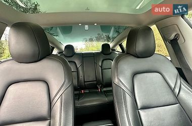 Седан Tesla Model 3 2021 в Вінниці