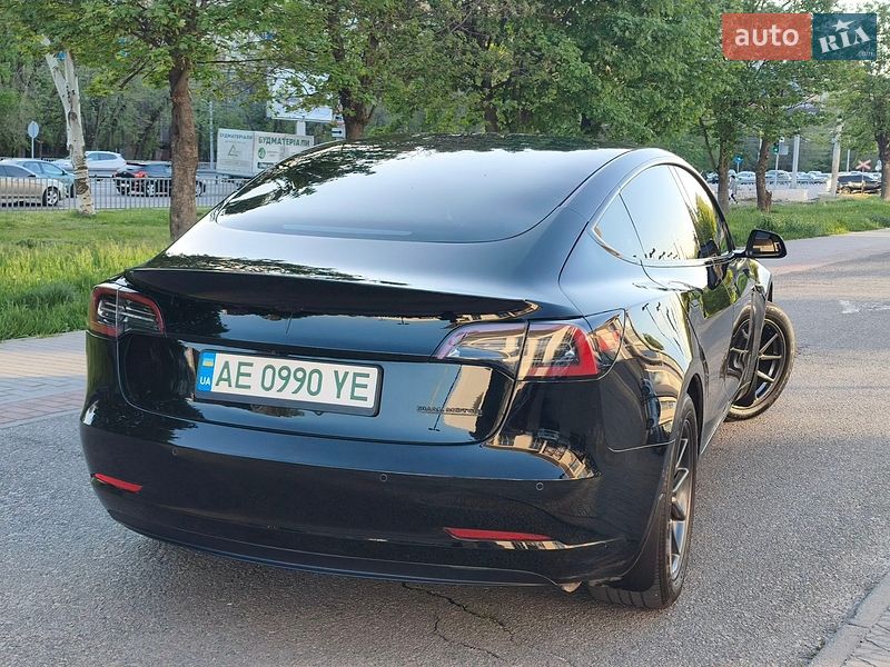 Седан Tesla Model 3 2018 в Днепре