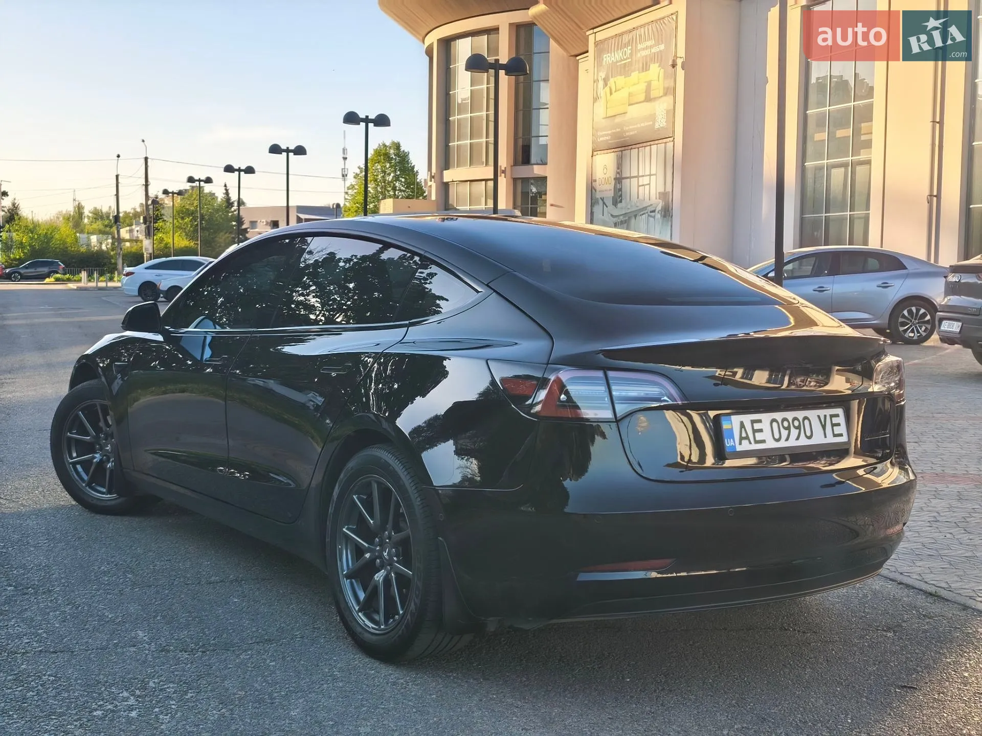 2018 Tesla Model 3 - мініатюра 9