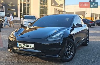 Седан Tesla Model 3 2018 в Днепре