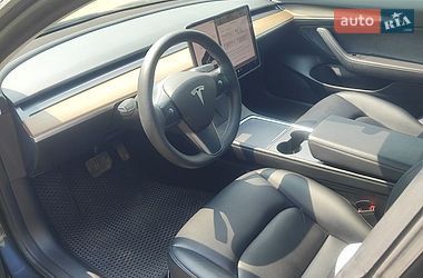 Седан Tesla Model 3 2022 в Черкассах